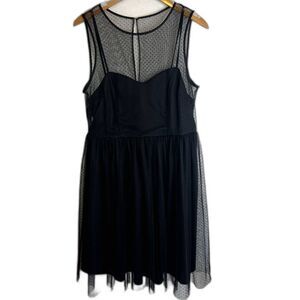 Lauren‎ Conrad Flocked Tulle Fit & Flare Black Dress Size 8